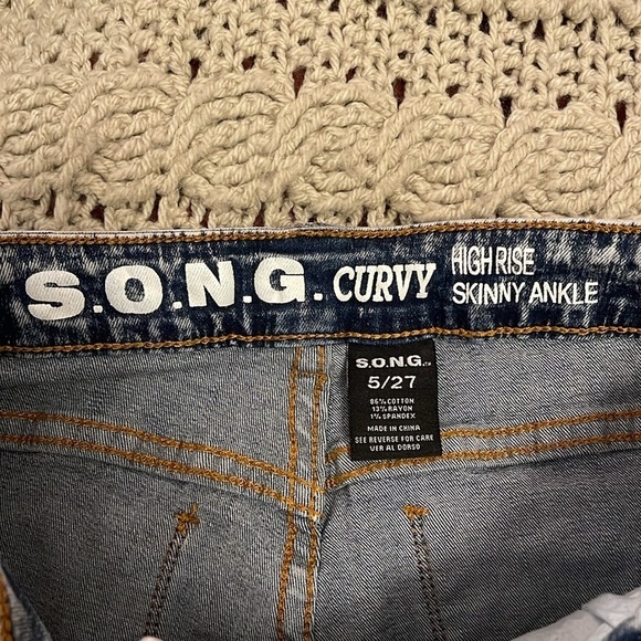 High Rise Button‎ Fly S.O.N.G Curvy Shark Bite Skinny Jeans women’s Sz 27 Blue - Picture 9 of 15